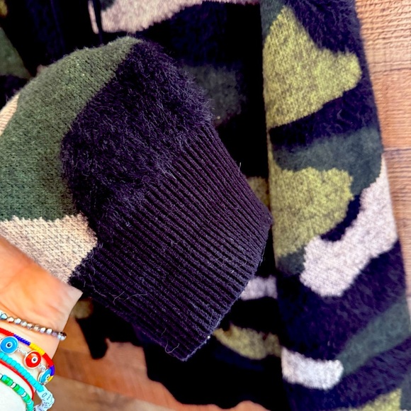 Anatomie Ciara Hoodie Jacket In Cozy 3D Camouflage Print - Picture 7 of 11